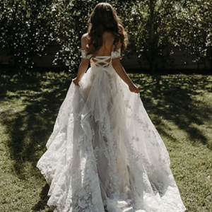 Bridal Boutique Toronto | Wedding Dresses | White Lace Bridal Couture